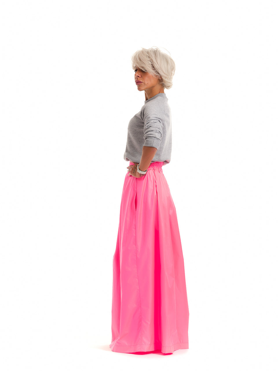 HIGH-WAISTED NEON PINK MAXI SKIRT WITH ELASTIC WAISTBAND