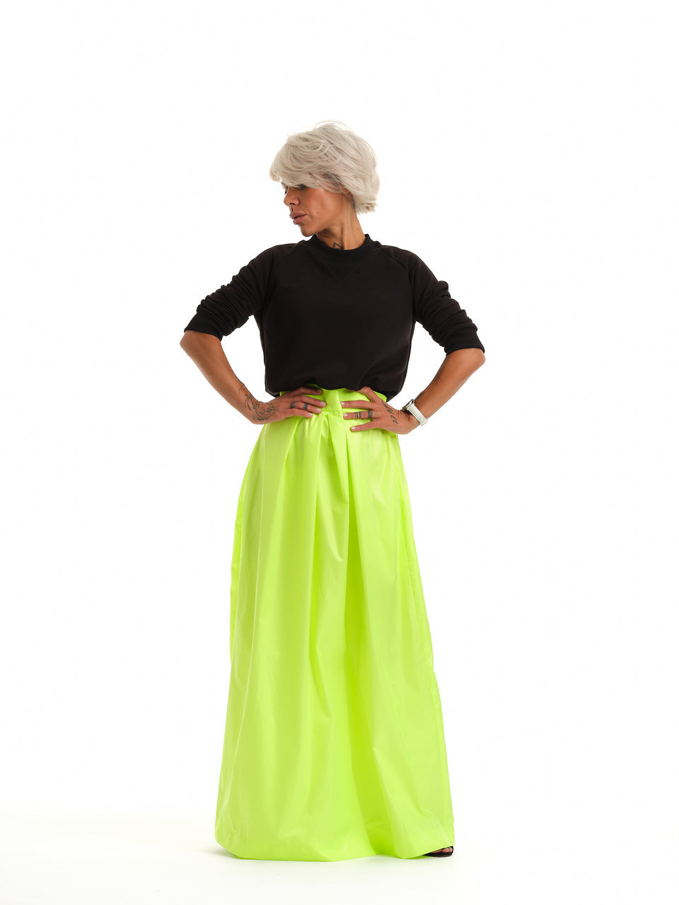 HIGH-WAISTED NEON GREEN MAXI SKIRT WITH ELASTIC WAISTBAND