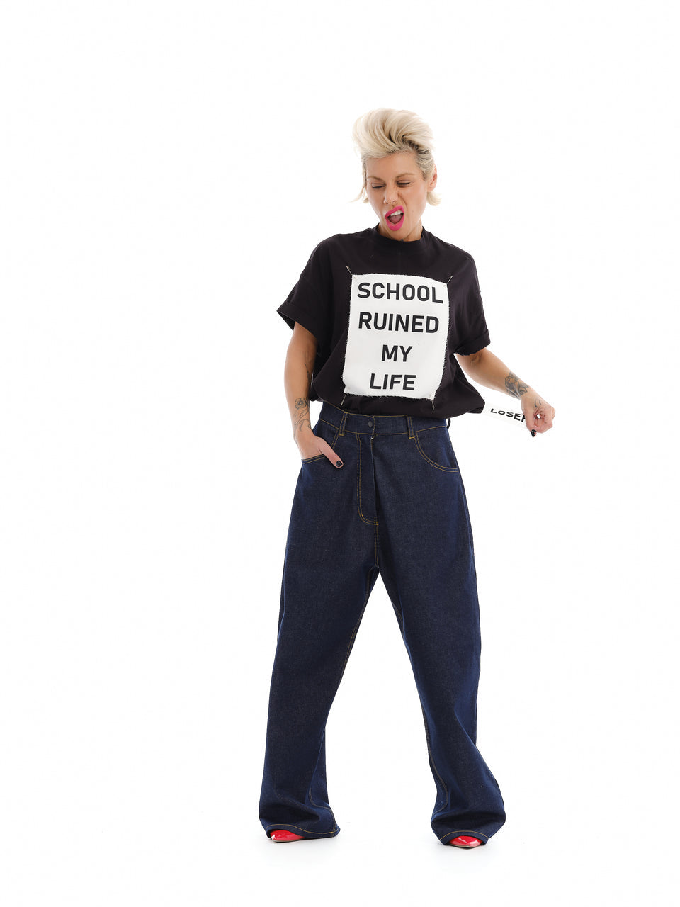 BLACK T-SHIRT WITH DECORATIVE PATCHES