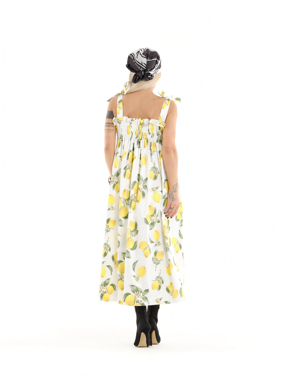 LEMON PRINT TIE STRAP MAXI DRESS CHELA LEMON PRINT TIE STRAP MAXI DRESS CHELA