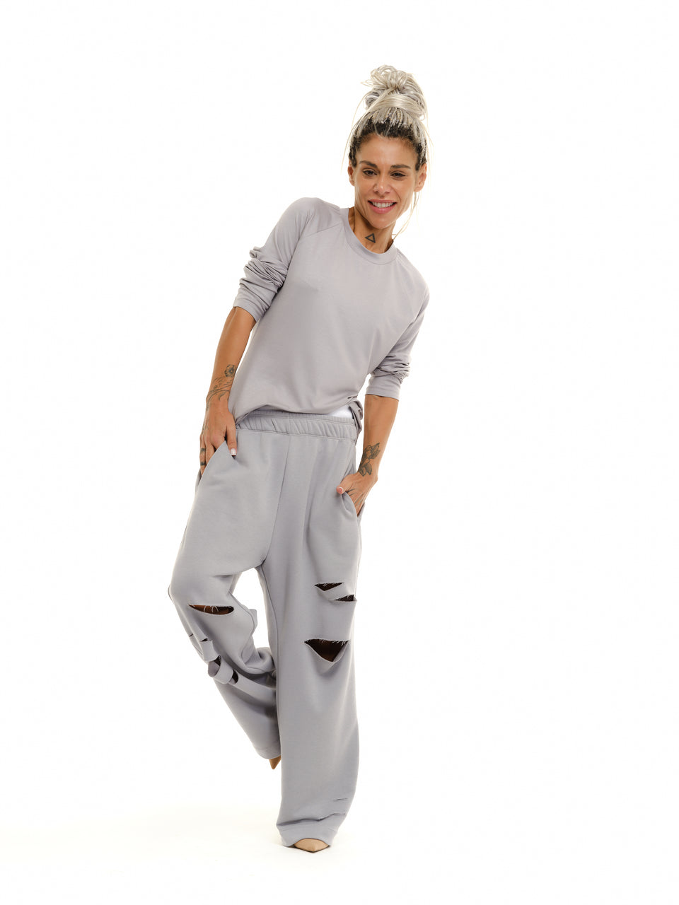 GREY RIPPED SWEATSUIT SET