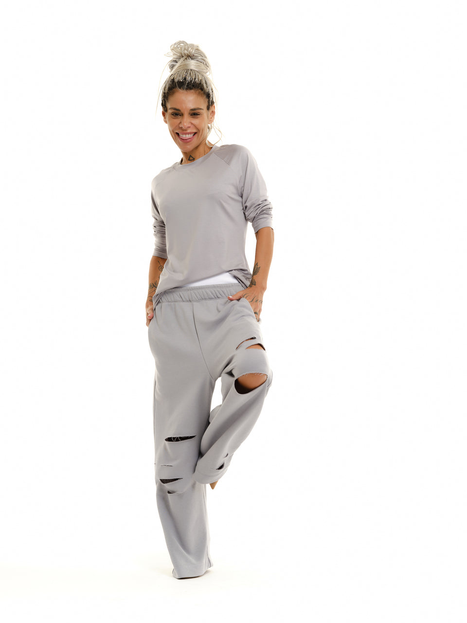 GREY RIPPED SWEATSUIT SET