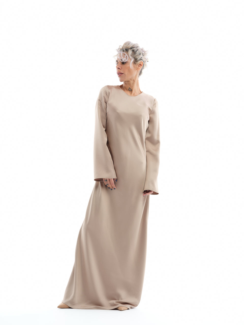 CHAMPAGNE SATIN MAXI DRESS CHELA CHAMPAGNE SATIN MAXI DRESS CHELA