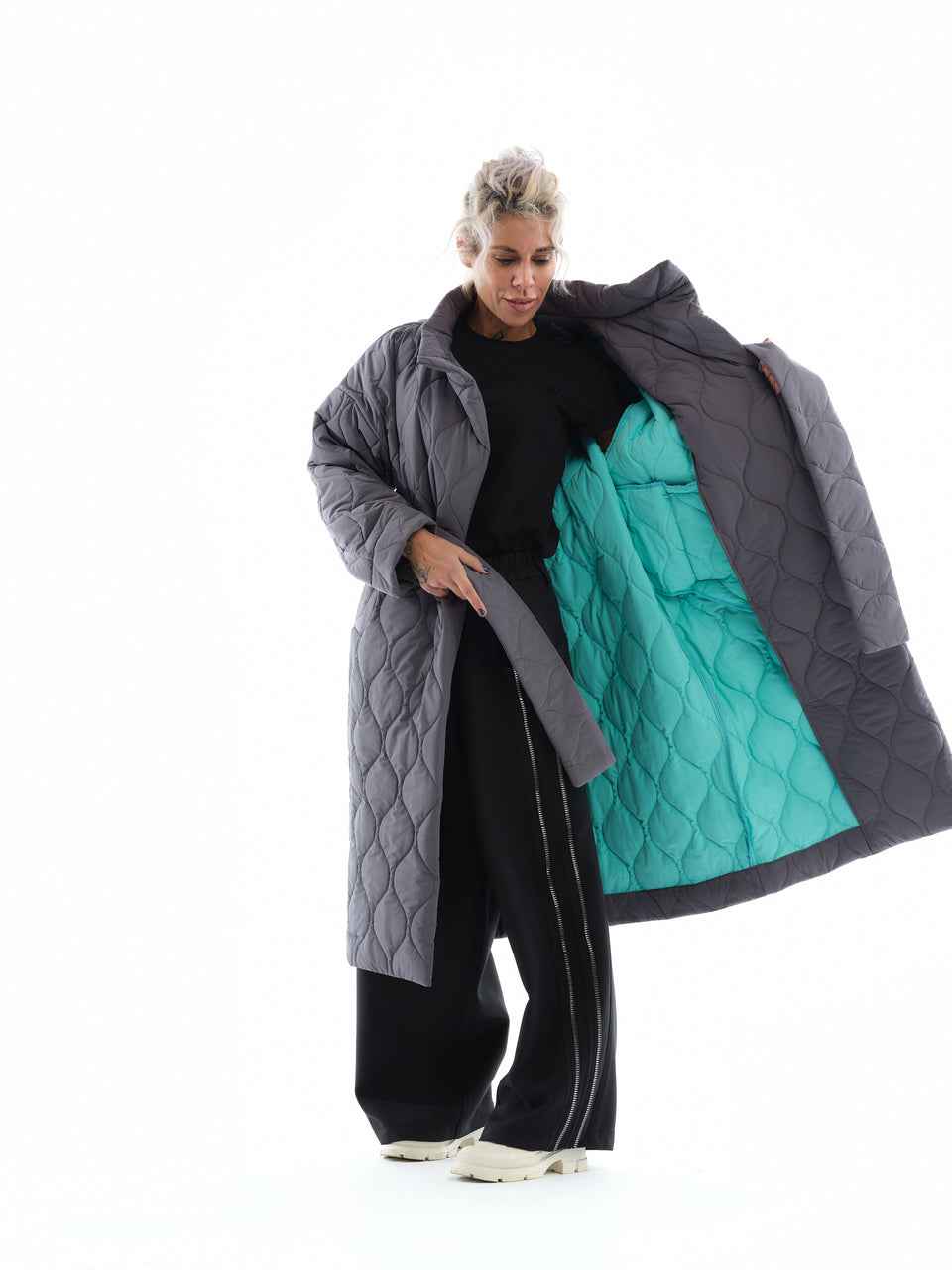 GREY BELTED QUILTED COAT
