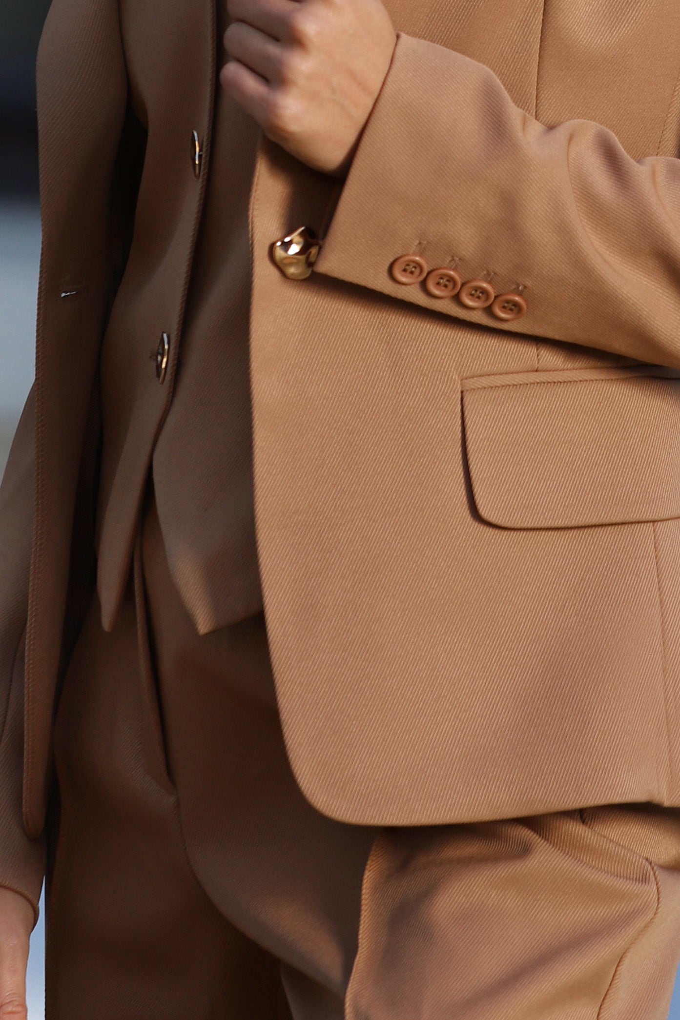 Blazer jacket in camel color by Avin