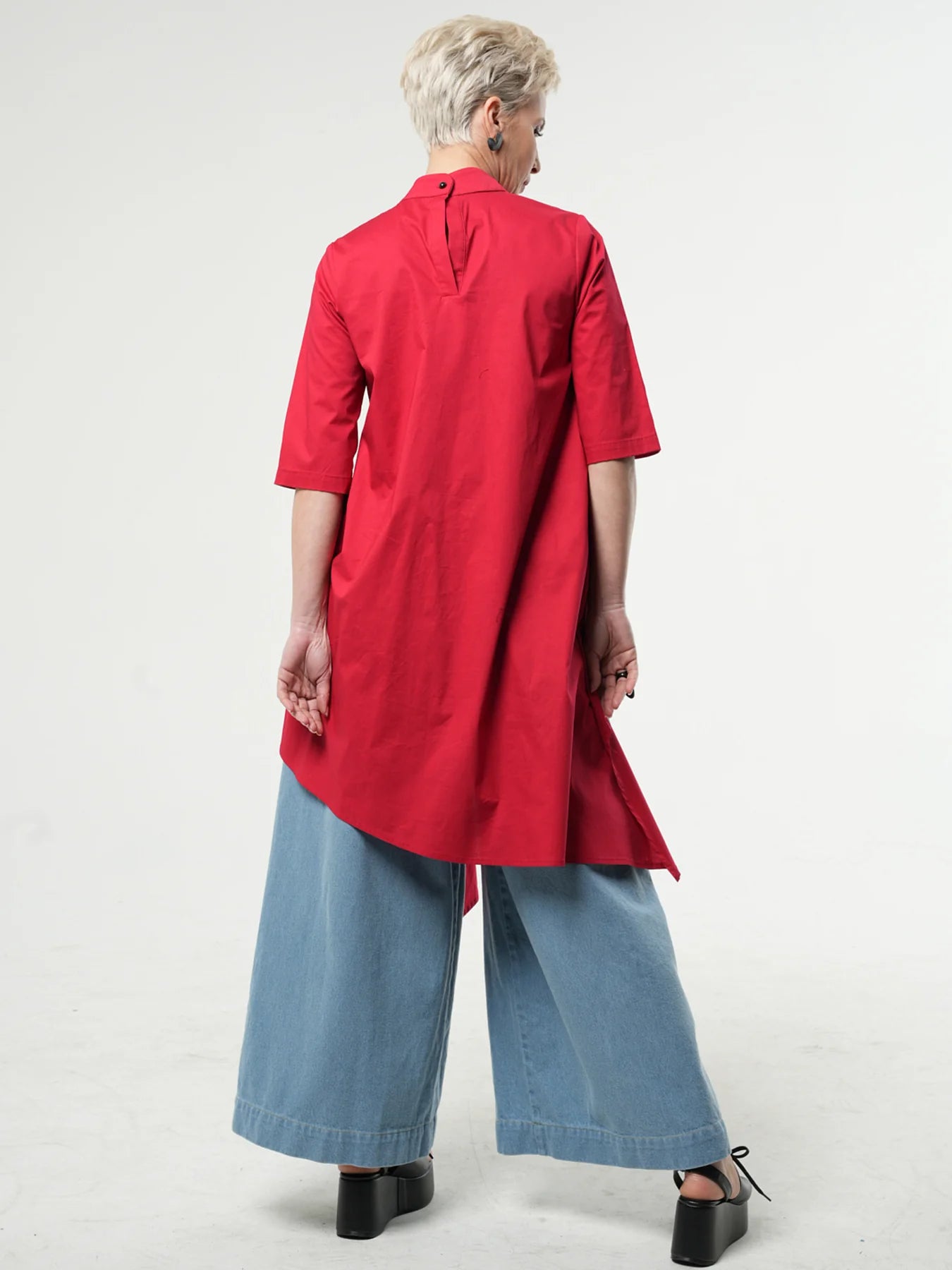 ASYMMETRIC TUNIC SHIRT IN RED by Metamorphoza