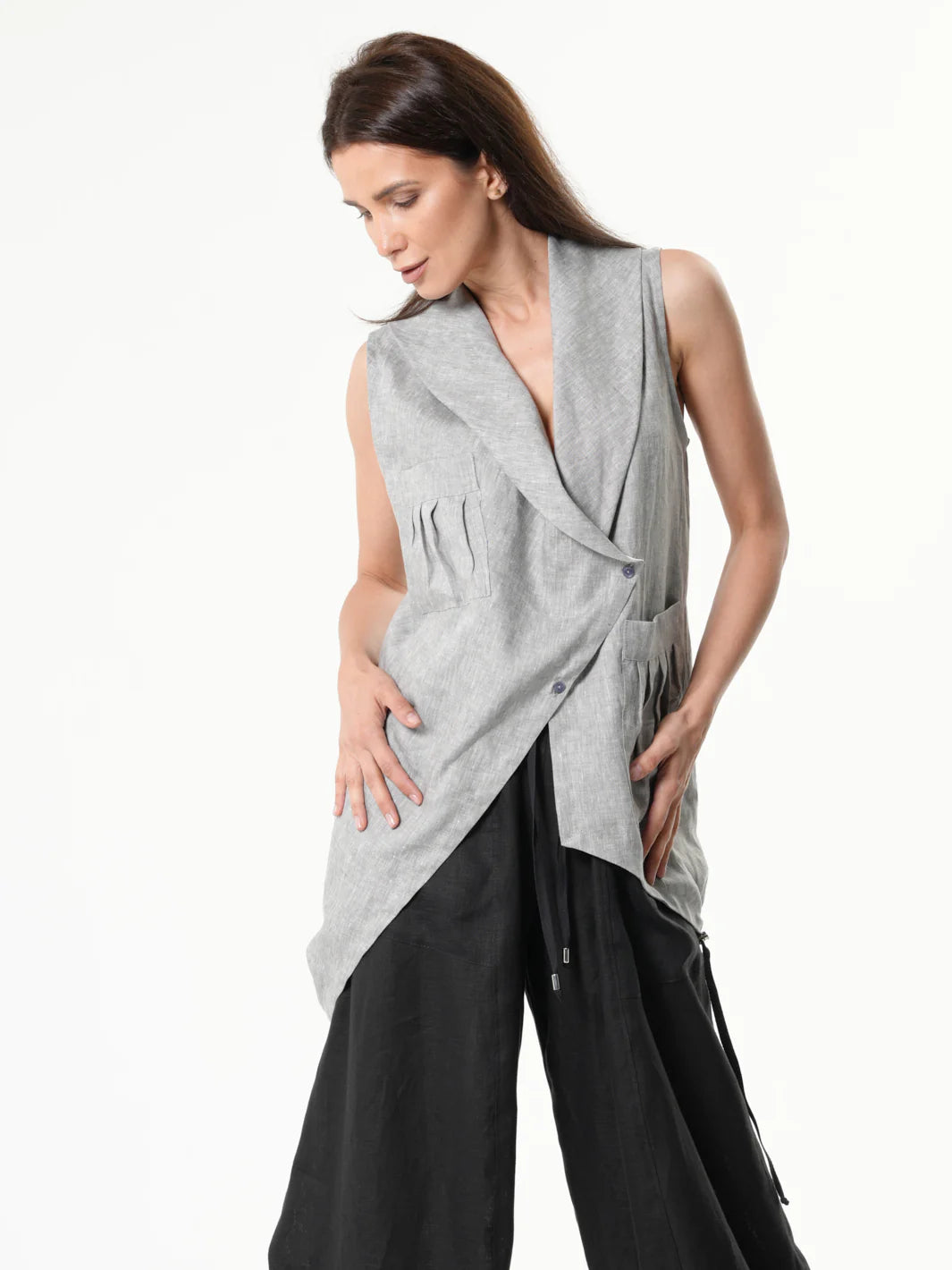 ASYMMETRIC LINEN TOP IN GRAYby Metamorphoza