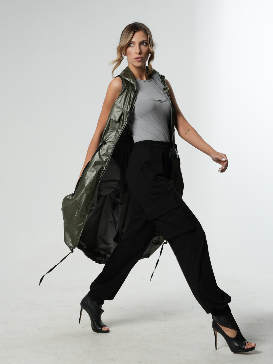 CASUAL CARGO PANTS IN BLACK by Metamorphoza