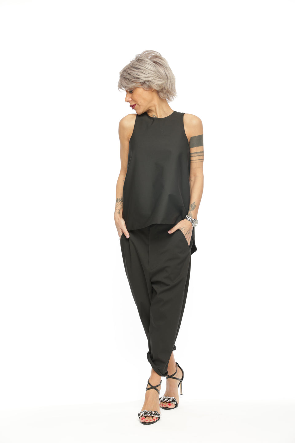 2-PIECE BOXY CRISS-CROSS BACK TIERED TOP AND RELAXED PANTS CO-ORD SET IN BLACK