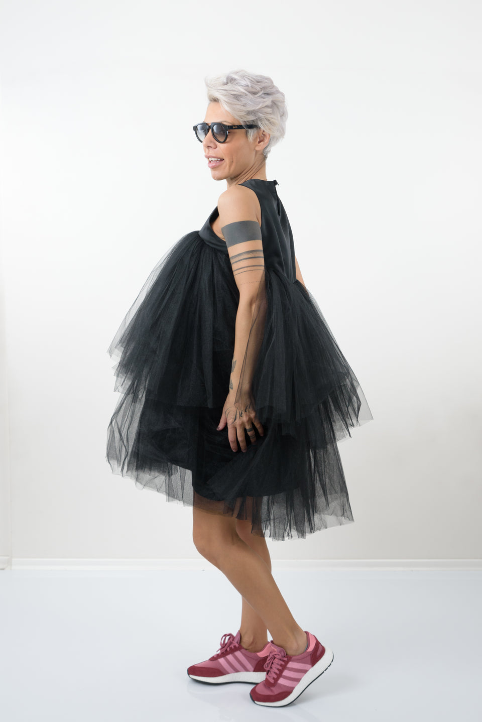 BLACK BABYDOLL DRESS WITH LAYERED TULLE