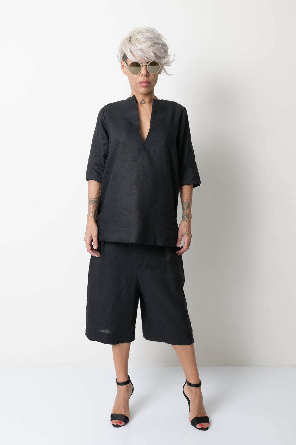 BLACK LINEN TUNIC SHIRT