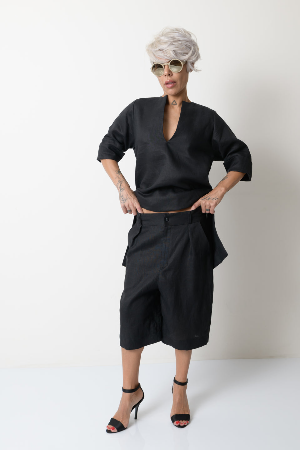 BLACK LINEN TUNIC SHIRT