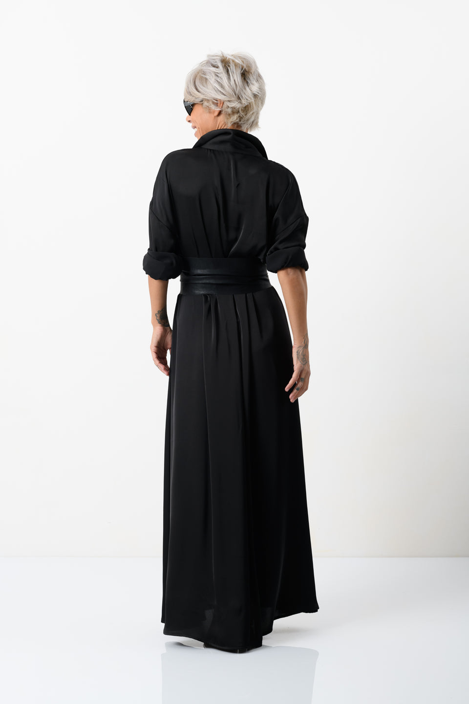 Elegant Maxi Black Shirt Dress with Vegan Leather Belt Elegant Maxi Black Shirt Dress with Vegan Leather Belt