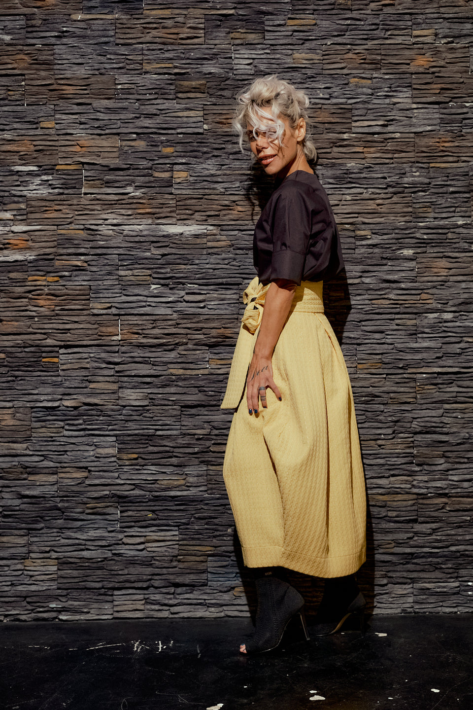 BLACK COTTON SHIRT WITH SIDE SLITS