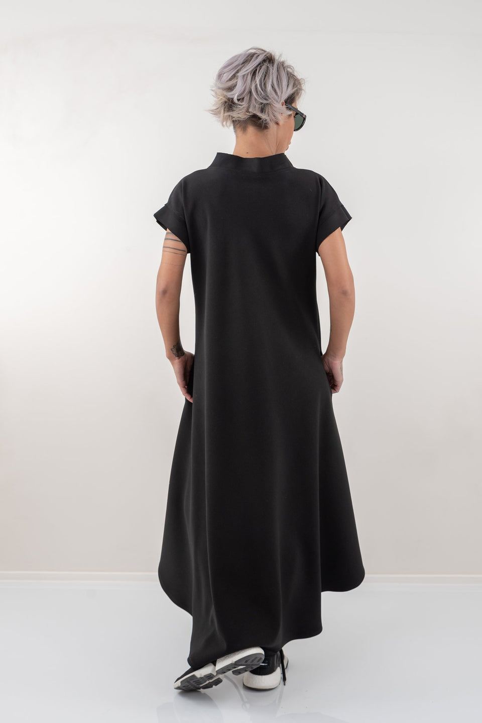 BLACK MAXI KAFTAN DRESS WITH SIDE POCKETS