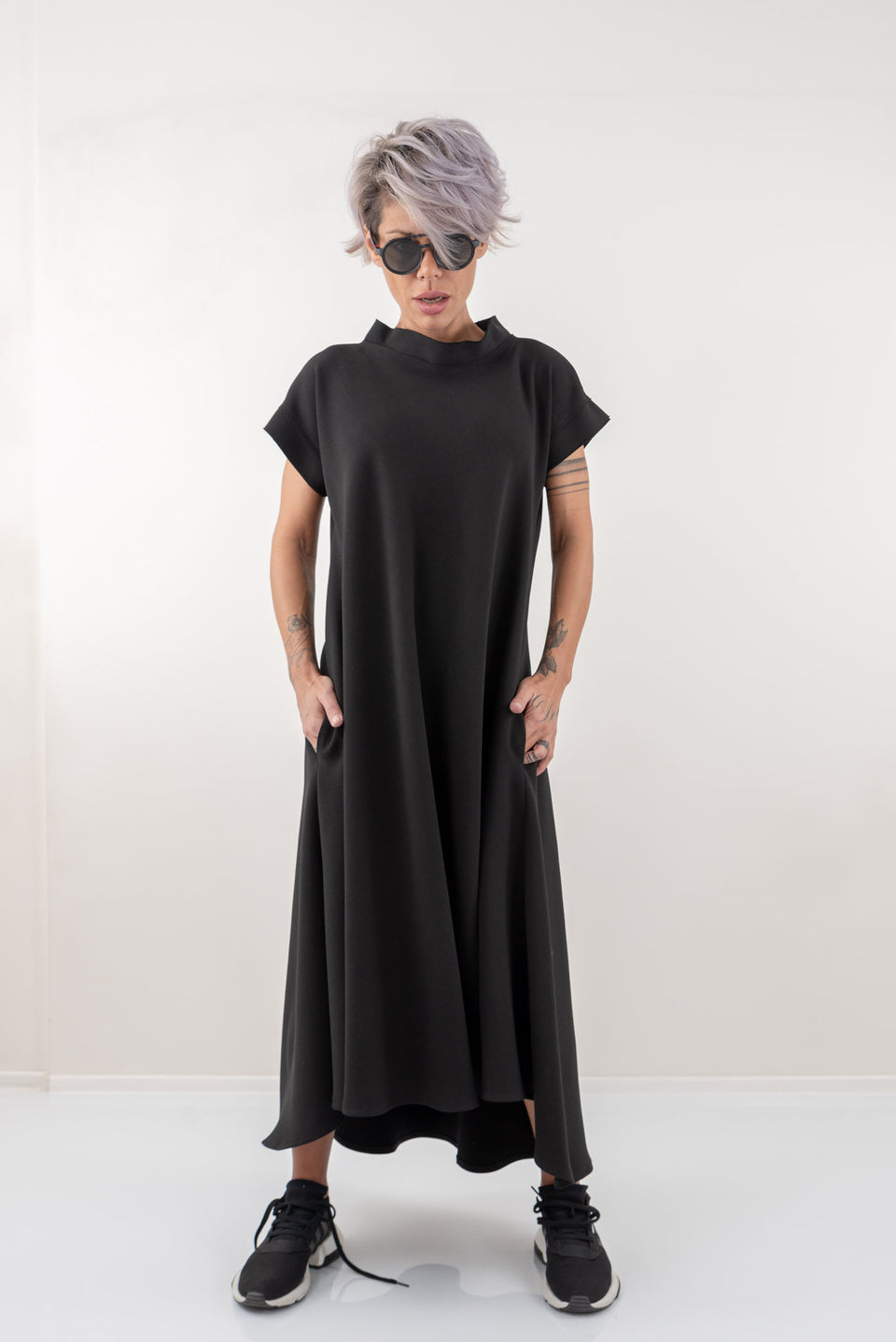 BLACK MAXI KAFTAN DRESS WITH SIDE POCKETS