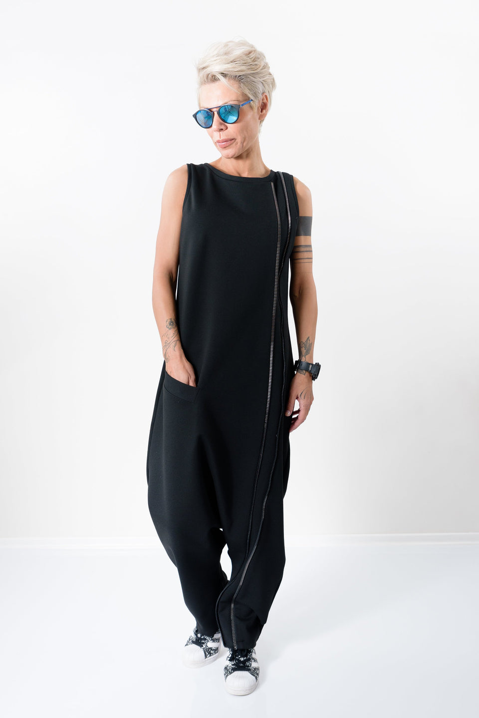 BLACK HAREM JUMPSUIT WITH FRONT POCKET