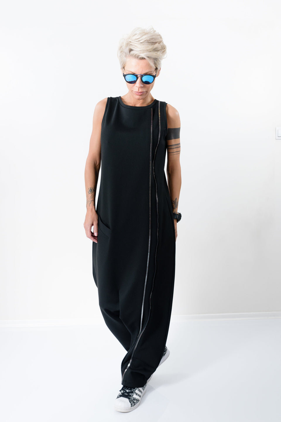 BLACK HAREM JUMPSUIT WITH FRONT POCKET