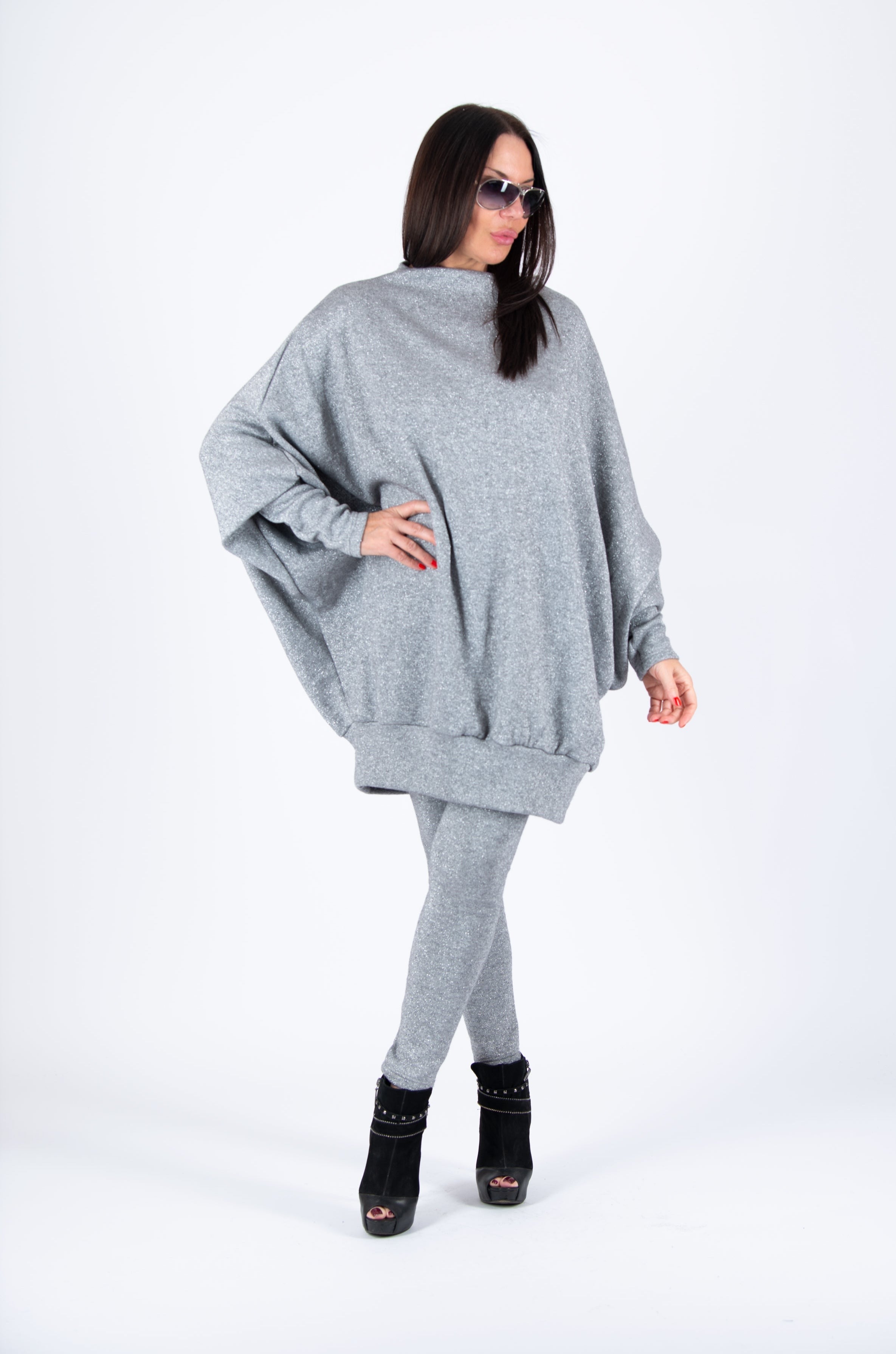 Grey silver loose tunic with legging